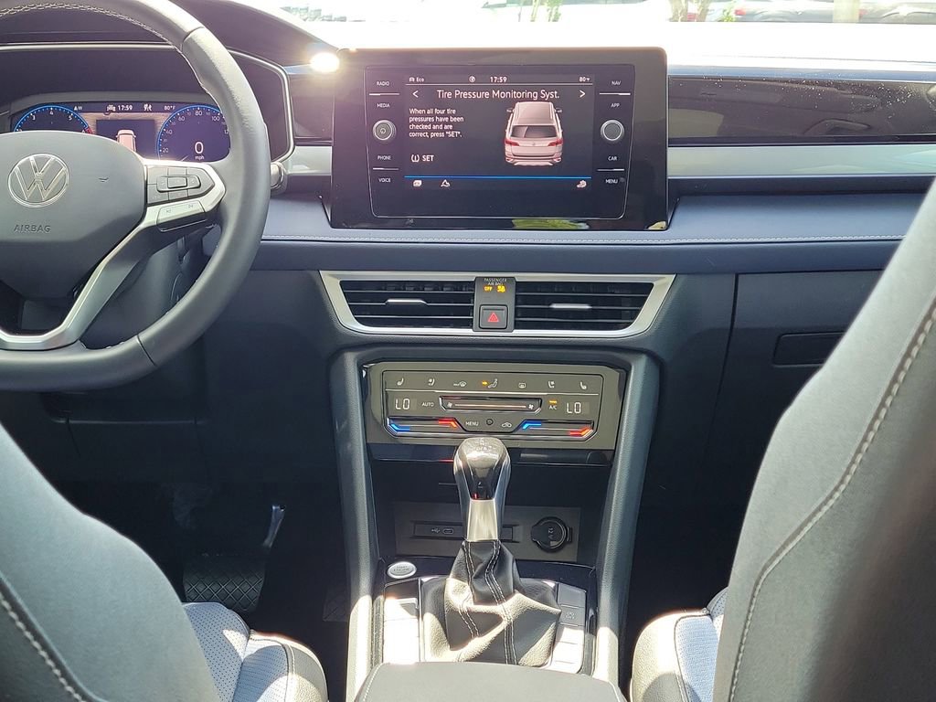 New 2026 Volkswagen Taos SEL image 11