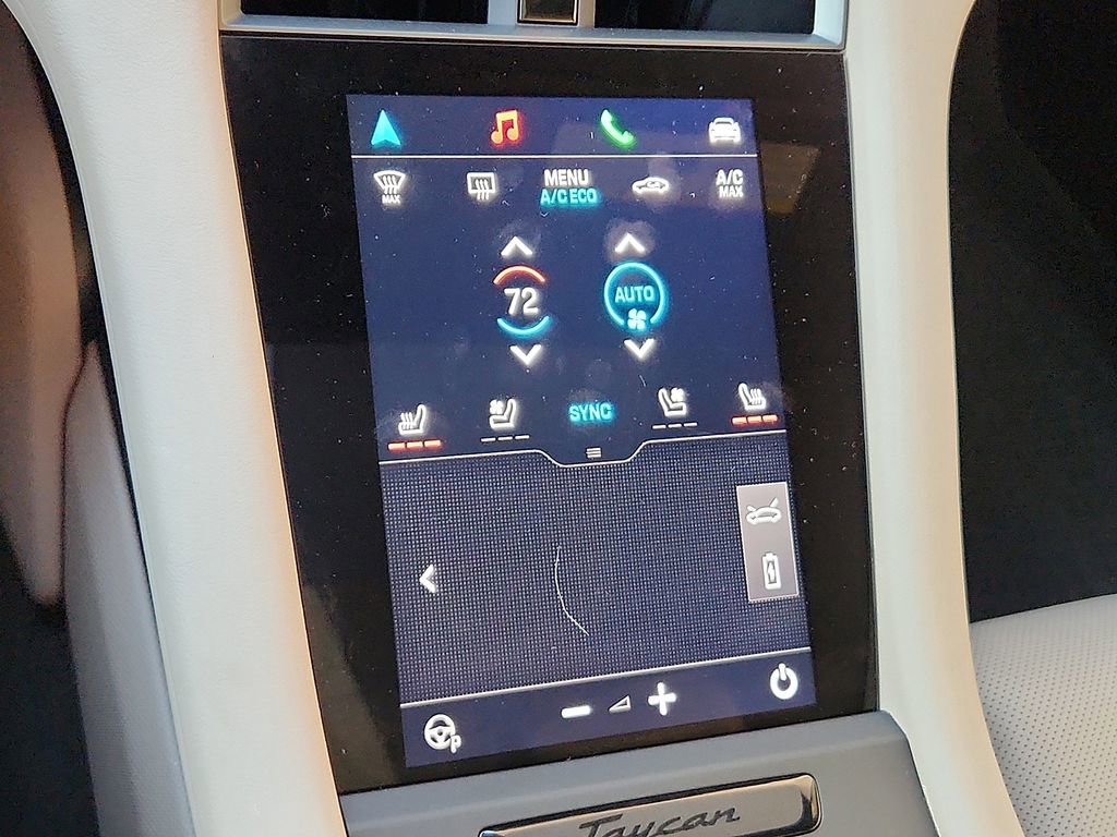 Used 2025 Porsche Taycan image 14