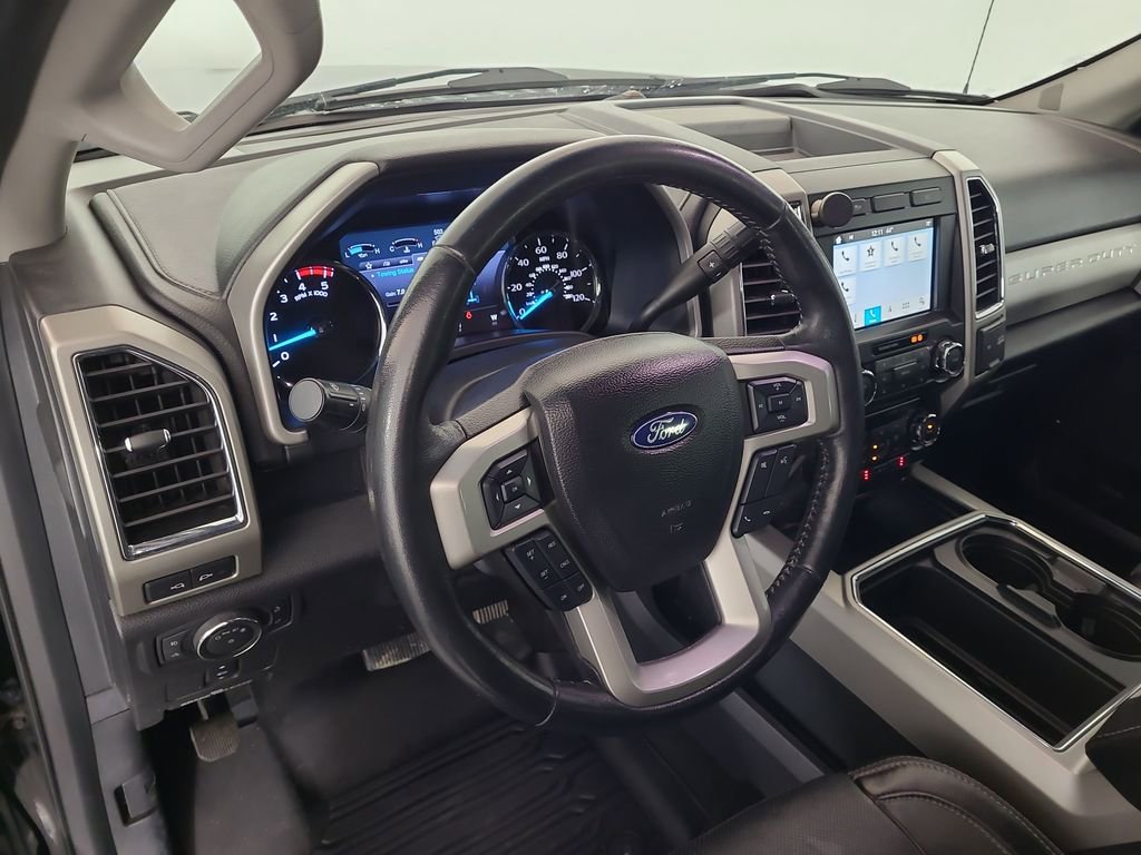 Used 2018 Ford F350 Lariat image 13