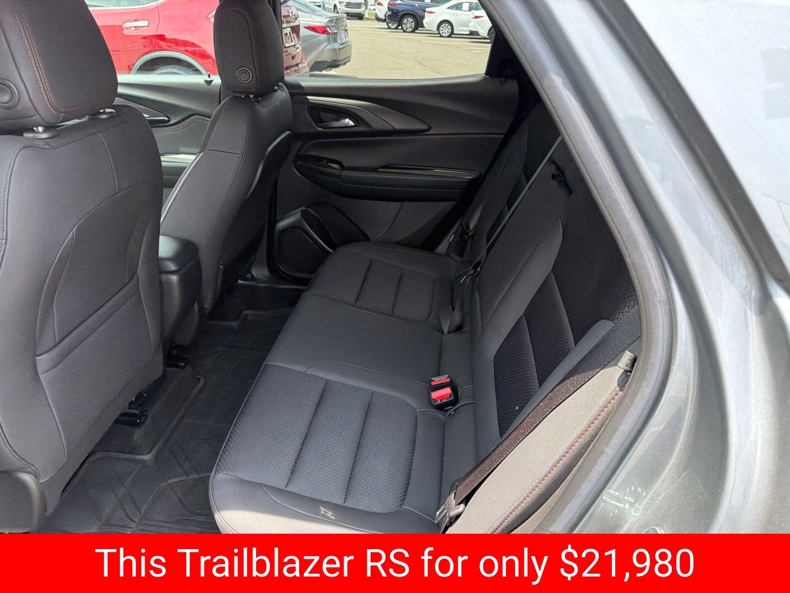 Used 2023 Chevrolet TrailBlazer RS FWD image 11
