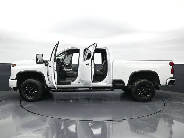 Used 2024 Chevrolet Silverado 2500 LTZ w/ LTZ Plus Package AWD/4WD image 52