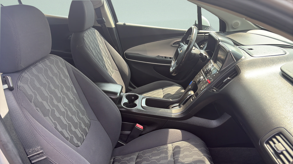 Used 2014 Chevrolet Volt w/ Enhanced Safety Package 1 FWD image 17