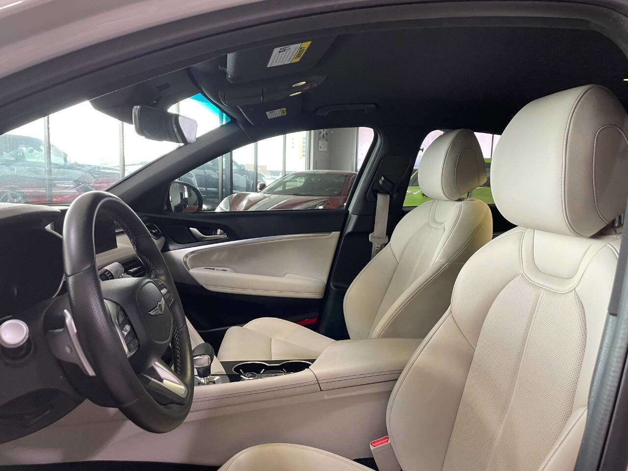 Used 2024 Genesis G70 2.5T image 14