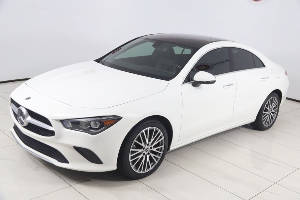 Used 2021 Mercedes-Benz CLA 250 4MATIC w/ Premium Package image 20