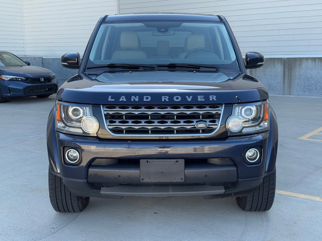 Used 2015 Land Rover LR4 HSE image 2