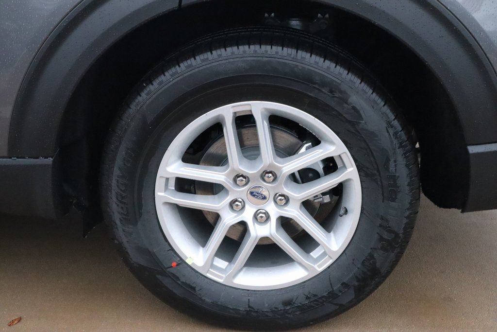 New 2026 Ford Explorer Active w/ Active Comfort Package image 18