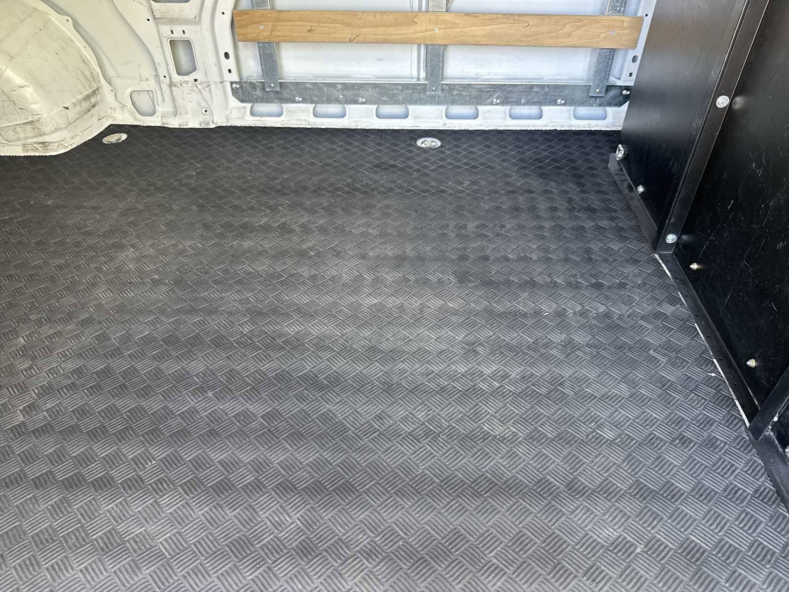 Used 2025 RAM ProMaster 2500 w/ U-Haul Equipment Group FWD image 17