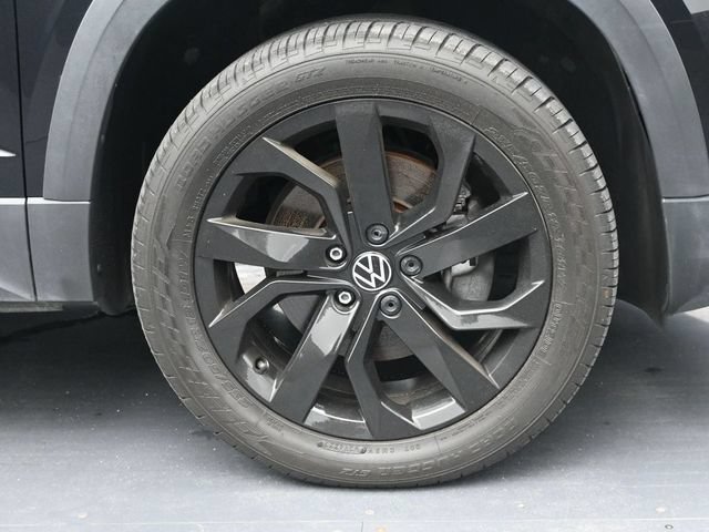 Used 2023 Volkswagen Taos S w/ Driver Assistance Package AWD/4WD image 32