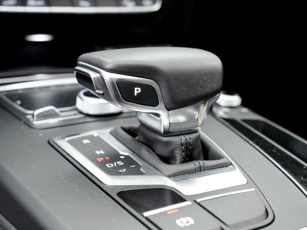 Used 2020 Audi Q5 e Premium Plus w/ Premium Plus Package image 19