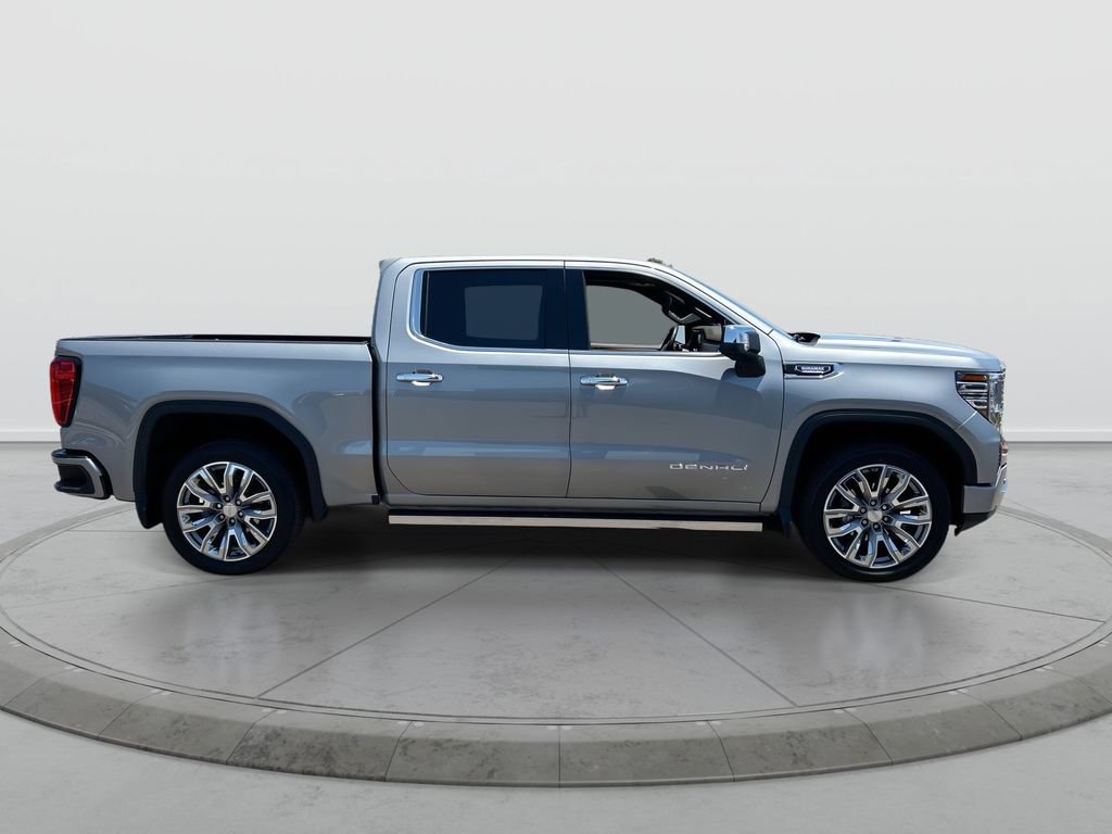 Used 2025 GMC Sierra 1500 Denali w/ Denali Reserve Package AWD/4WD image 9