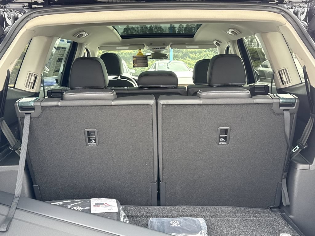 New 2026 Volkswagen Atlas SE FWD image 24