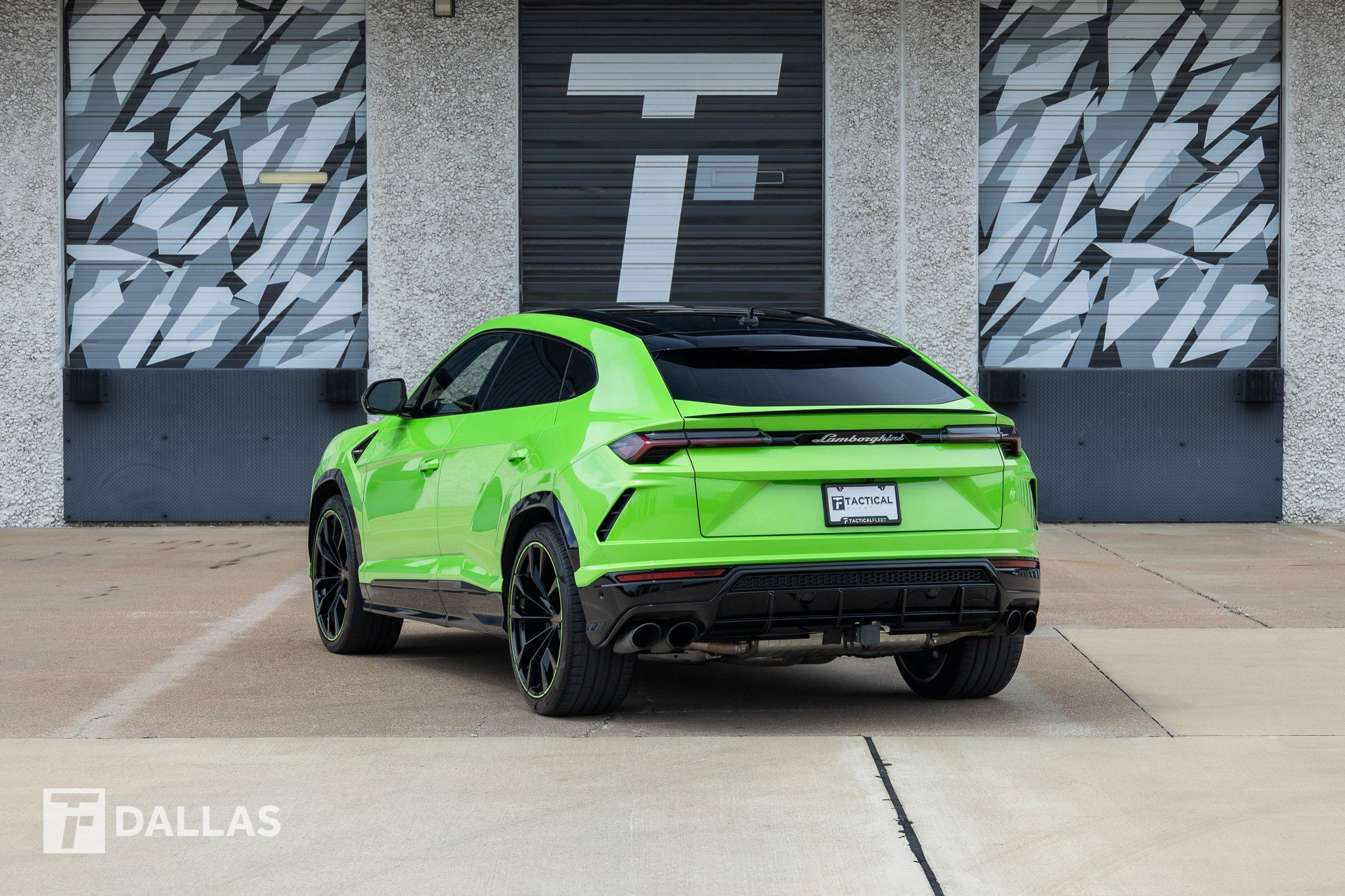 Used 2021 Lamborghini Urus AWD/4WD image 11