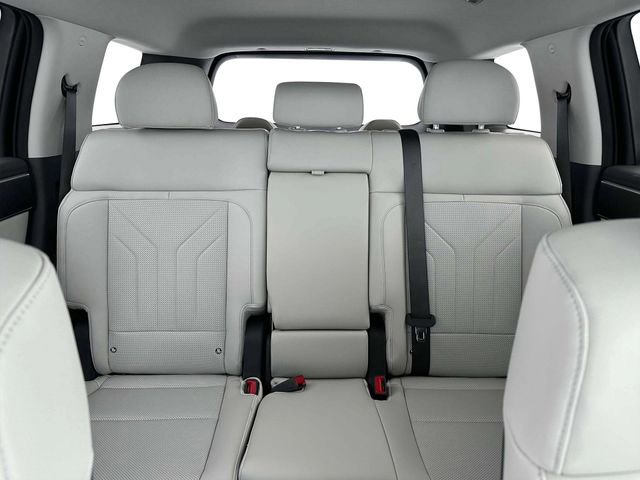 New 2025 Hyundai Santa Fe SEL image 17