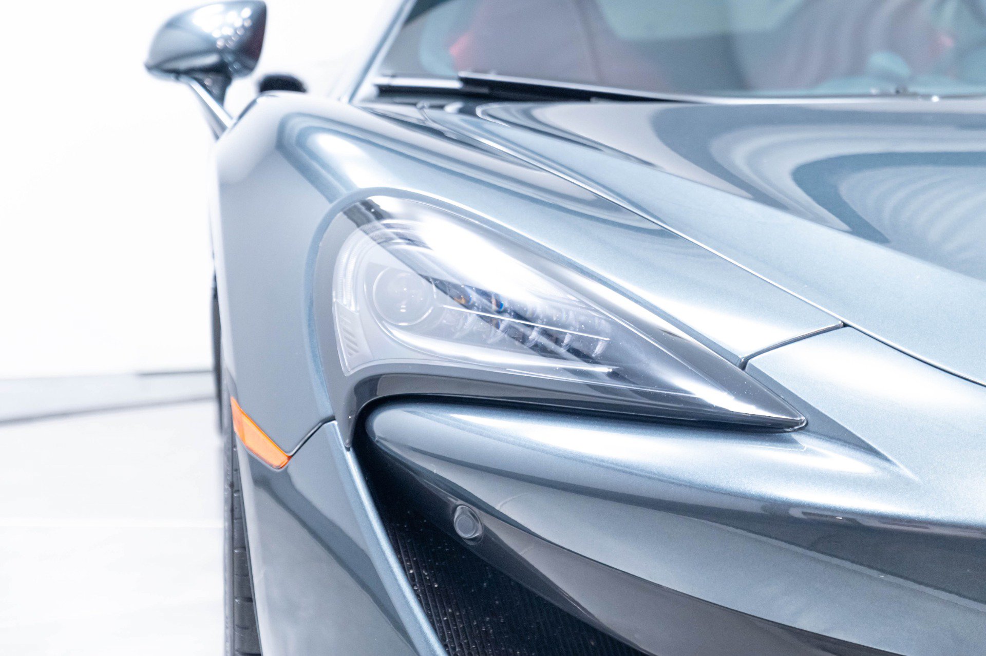 Used 2019 McLaren 570S Coupe RWD image 50