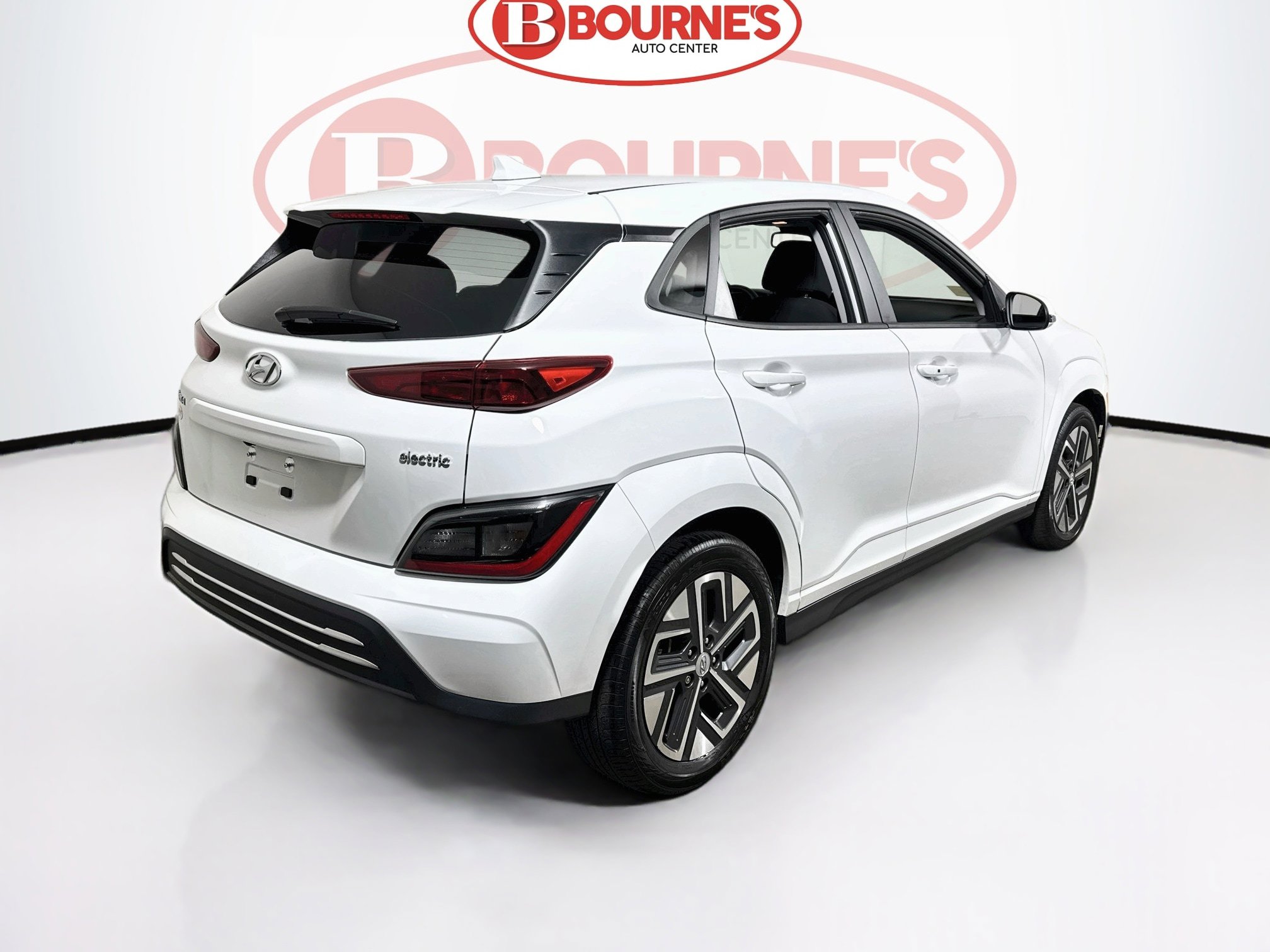 Used 2023 Hyundai Kona SE FWD image 8