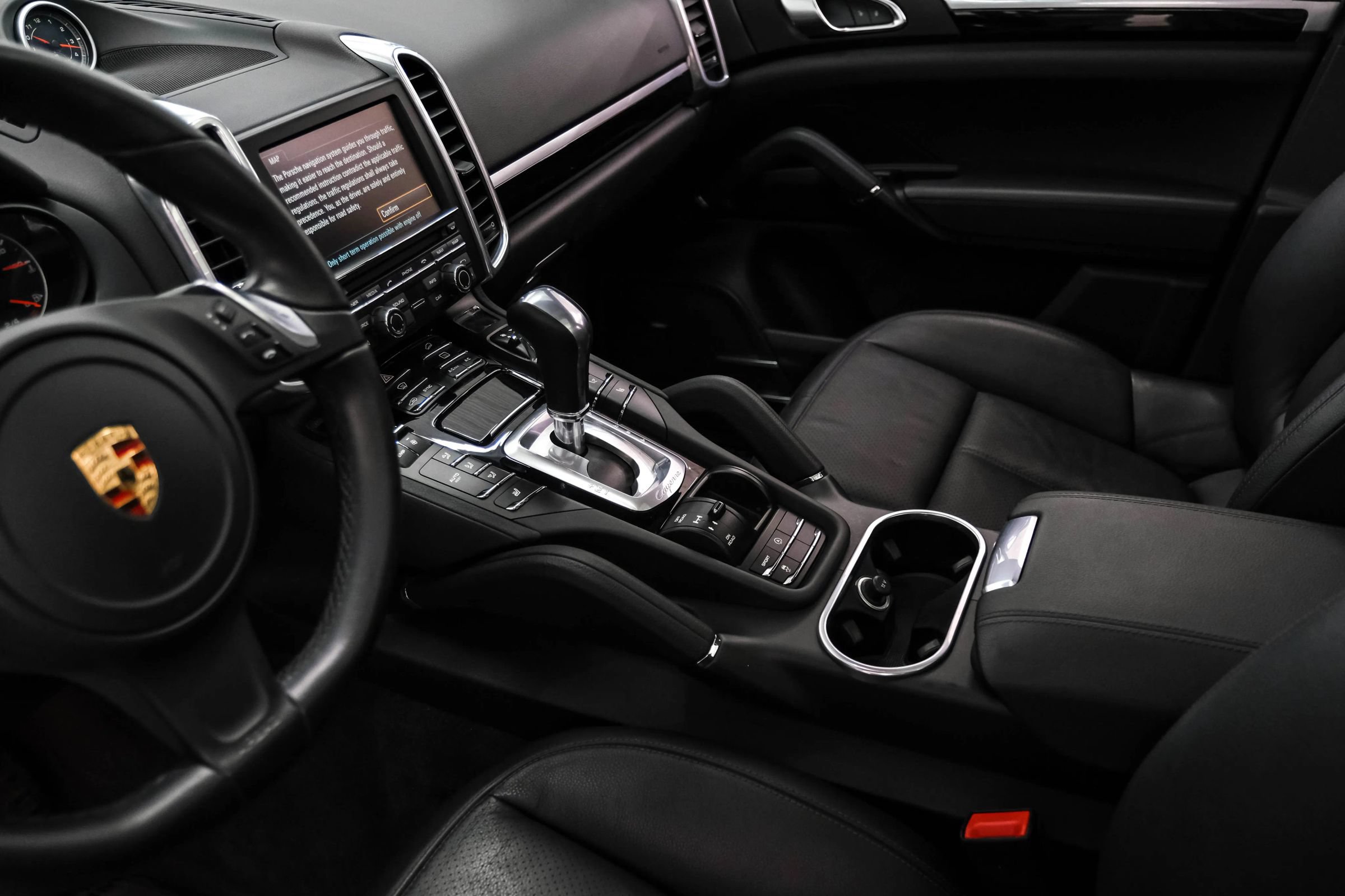 Used 2014 Porsche Cayenne Platinum Edition AWD/4WD image 24