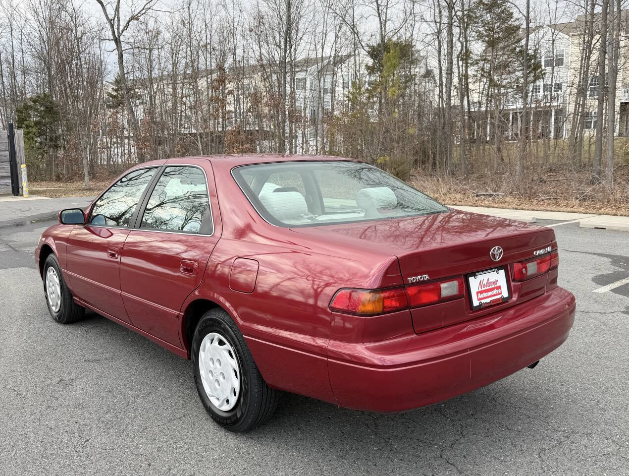 Used 1998 Toyota Camry LE FWD image 3