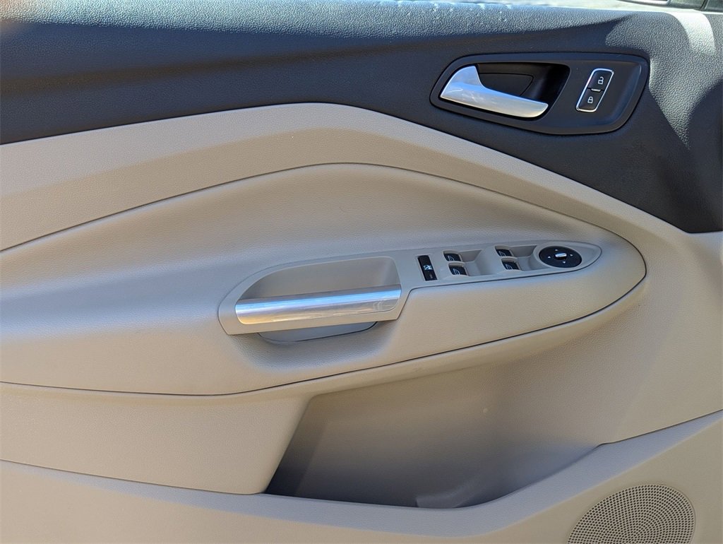 Used 2014 Ford C-MAX SEL image 11