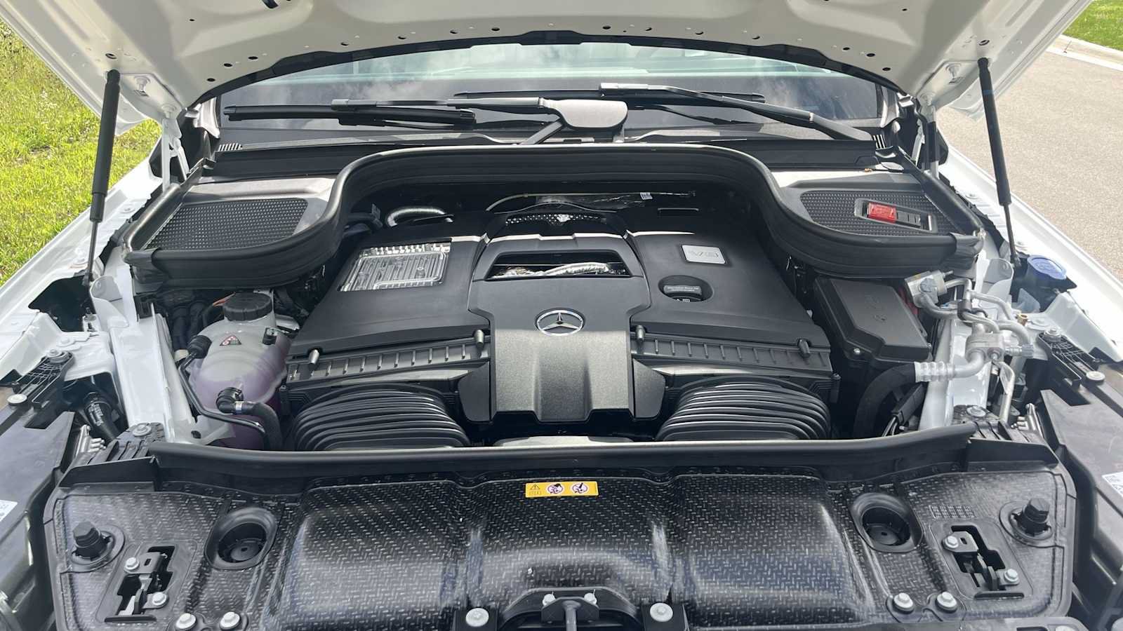 New 2026 Mercedes-Benz GLS 580 4MATIC image 27