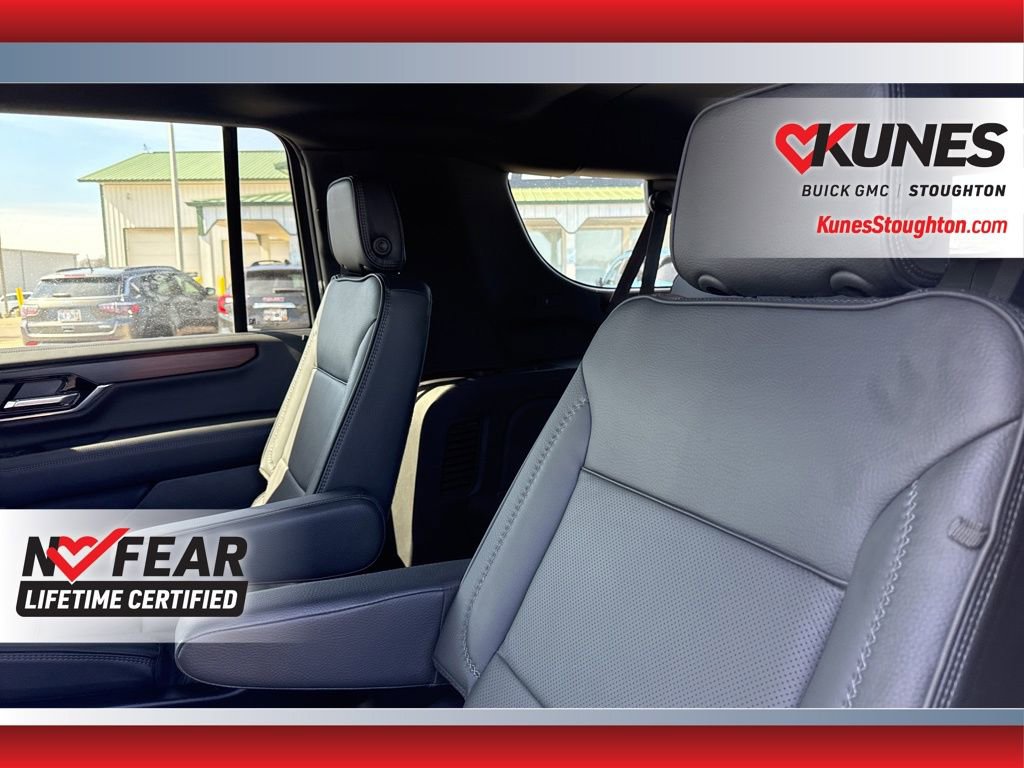 Used 2025 GMC Yukon XL Denali AWD/4WD image 42