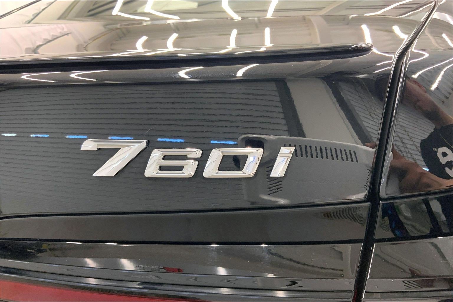 Used 2025 BMW 760i xDrive w/ Premium Package AWD/4WD image 18