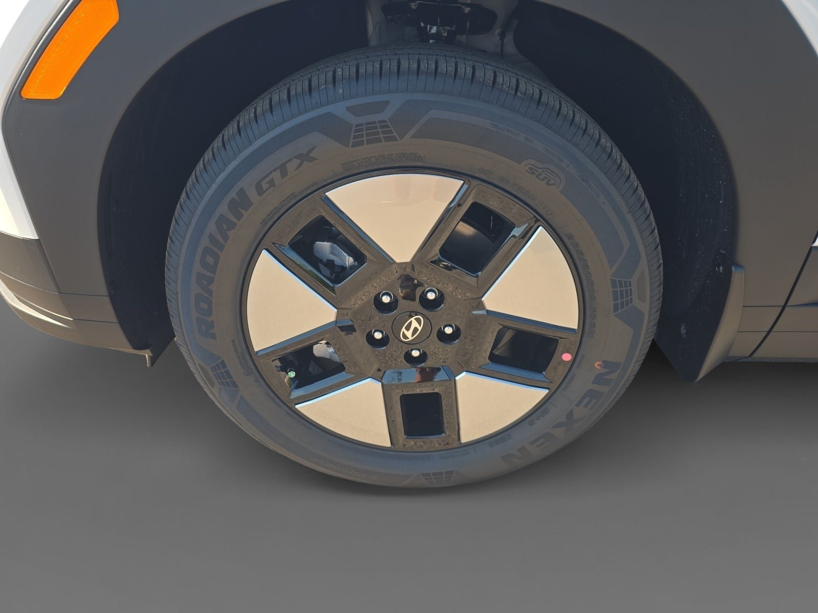 New 2027 Hyundai Santa Fe SEL FWD image 9