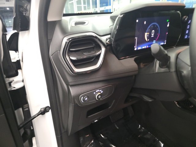 New 2025 Chevrolet TrailBlazer LT w/ Convenience Package image 12