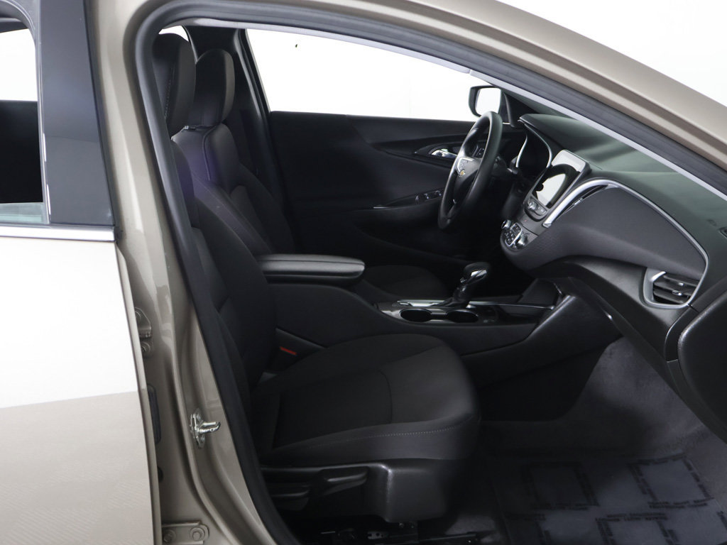 Used 2023 Chevrolet Malibu LT FWD image 25