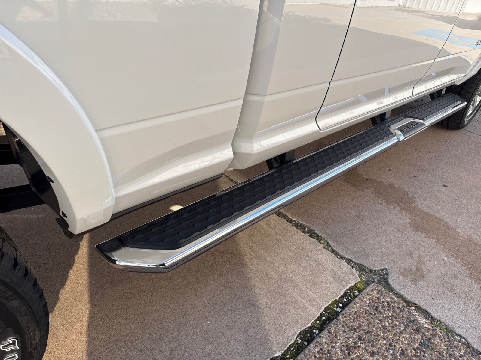 New 2027 RAM 2500 Laramie AWD/4WD image 9