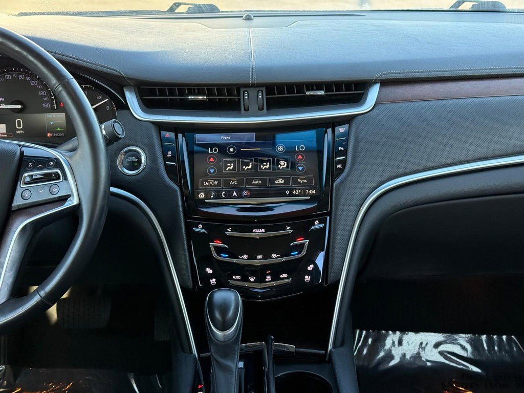 Used 2019 Cadillac XTS Luxury image 14