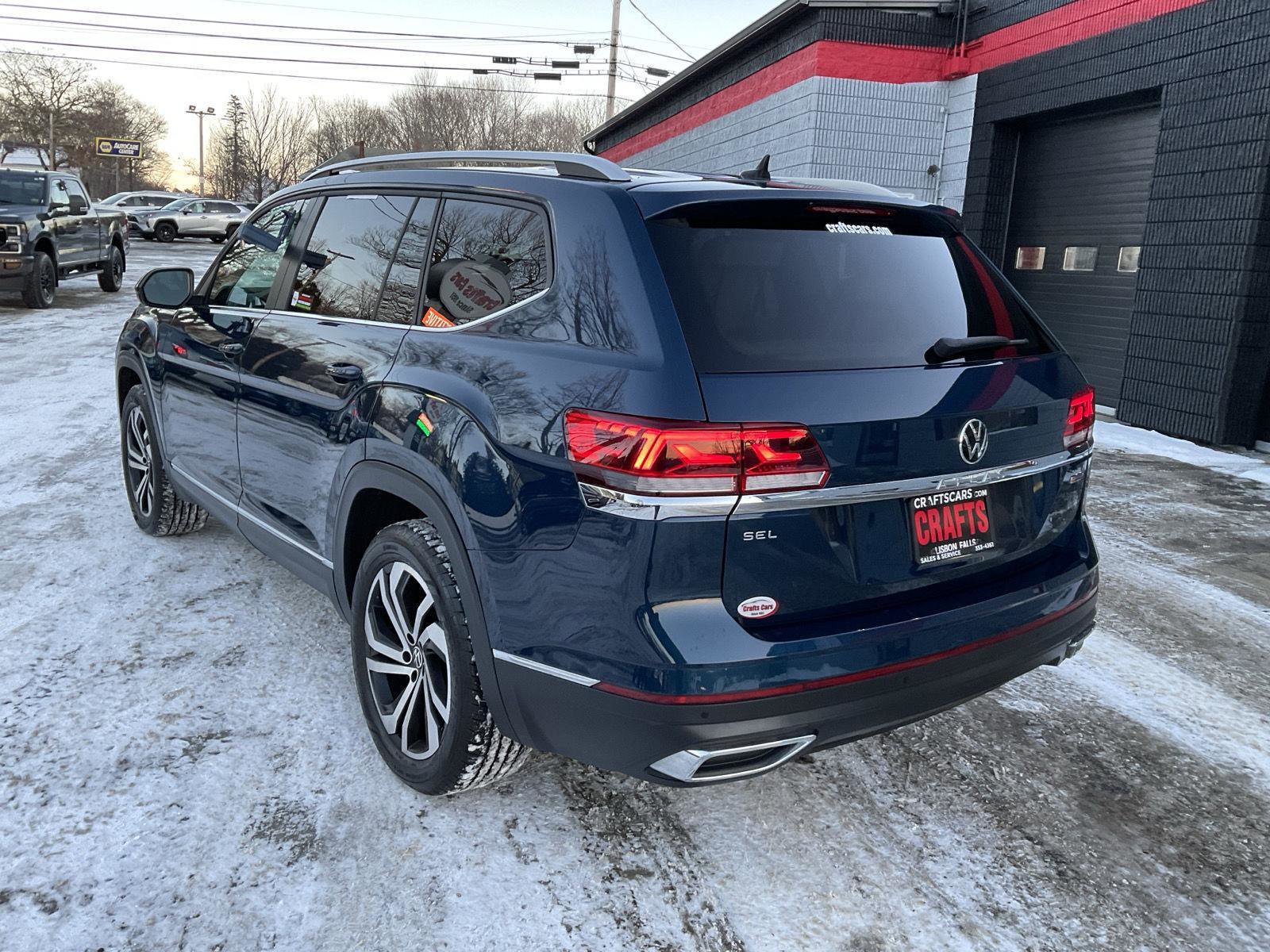 Used 2022 Volkswagen Atlas SEL image 3