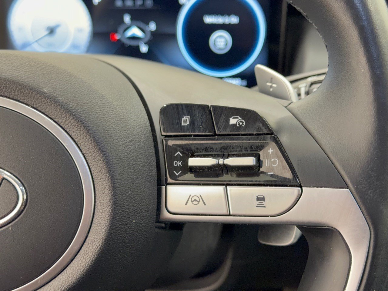 Used 2023 Hyundai Tucson Limited AWD/4WD image 19