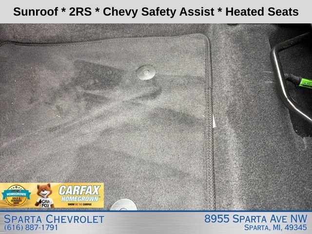 Used 2024 Chevrolet Trax RS w/ Sunroof Package FWD image 15