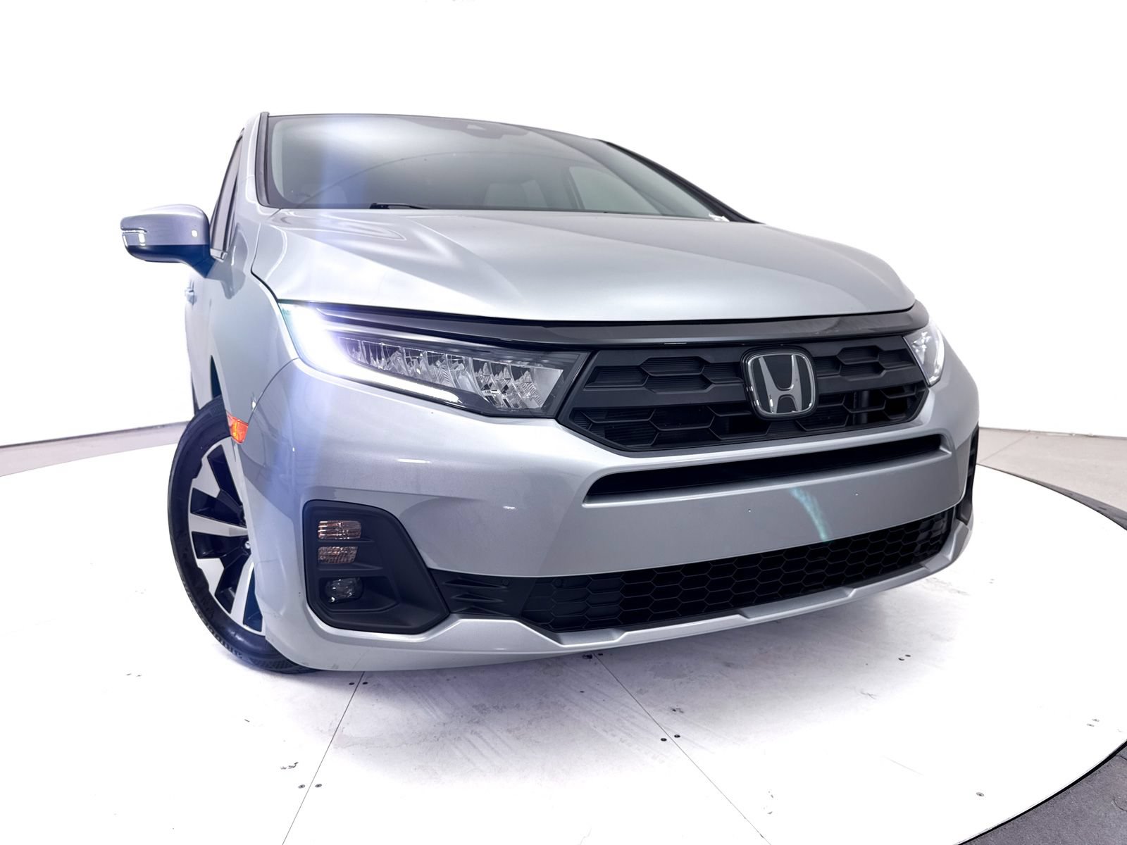 Used 2025 Honda Odyssey EX-L image 6