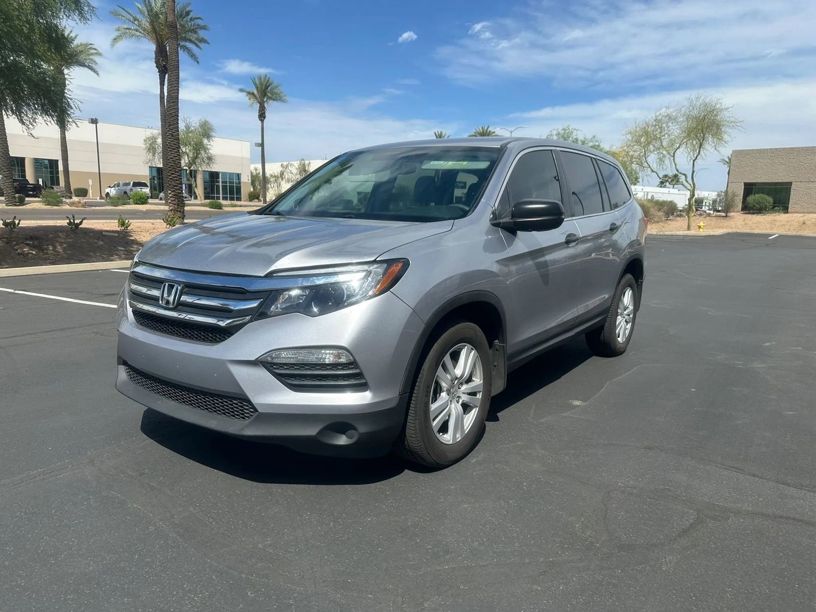 Used 2016 Honda Pilot LX image 1