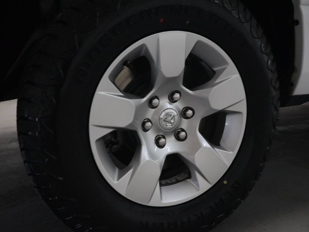 Used 2020 RAM 1500 Big Horn AWD/4WD image 32