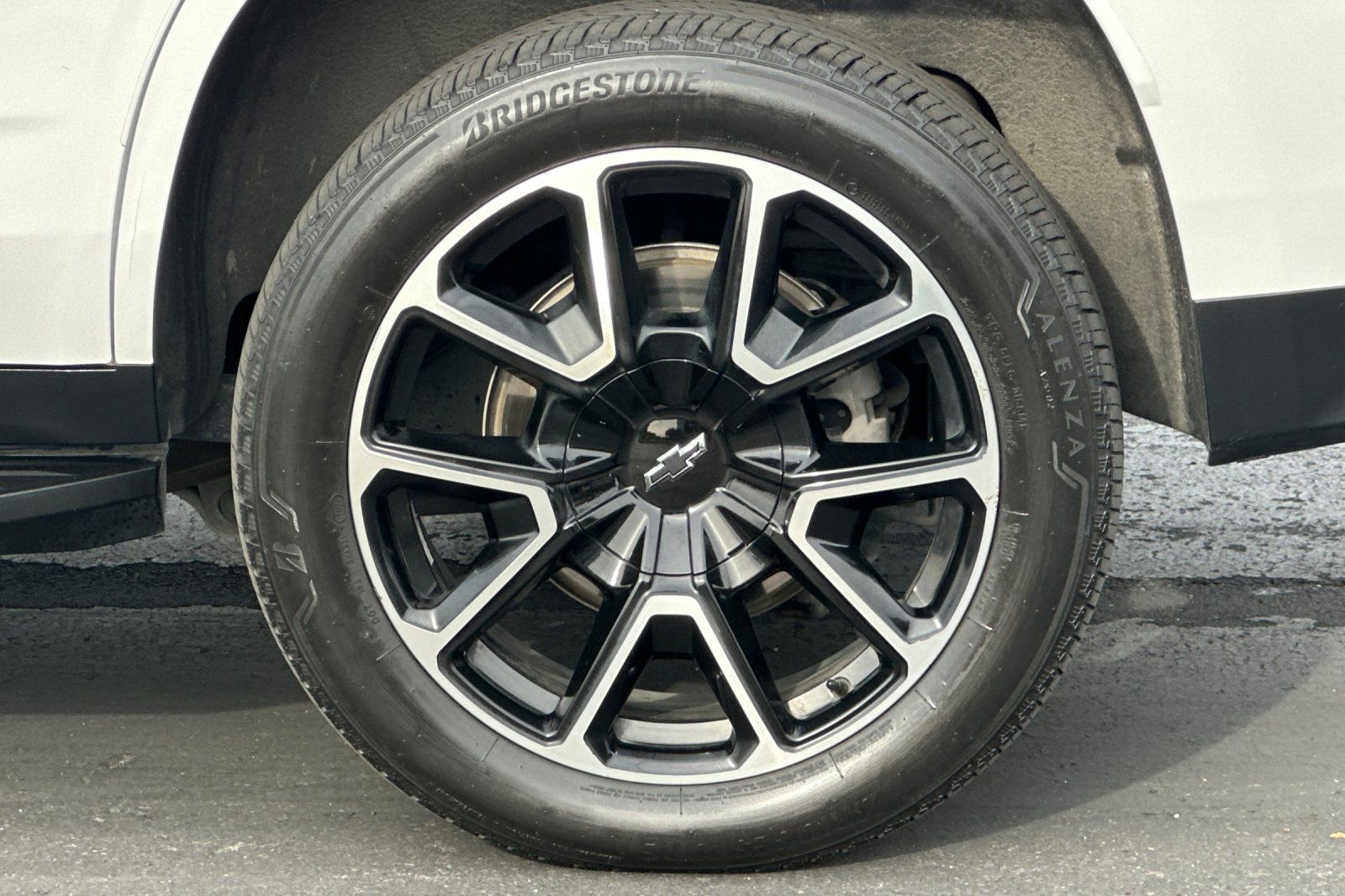 Used 2021 Chevrolet Tahoe RST w/ Luxury Package image 45