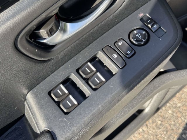 Certified 2024 Honda Pilot Touring image 16