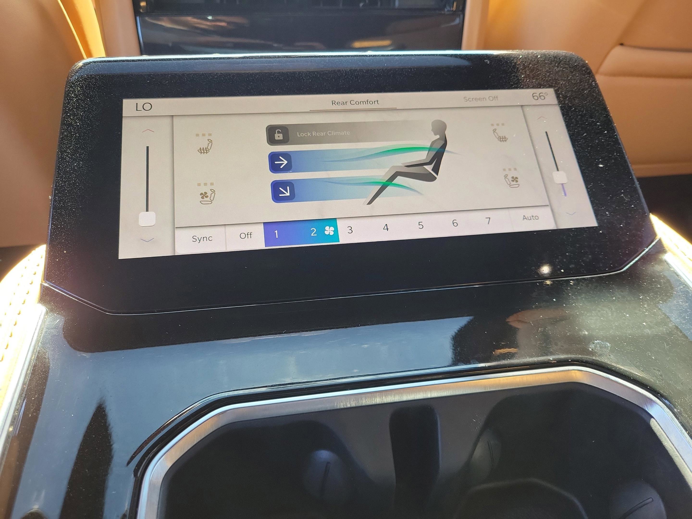 Used 2022 Jeep Grand Wagoneer Series III image 11