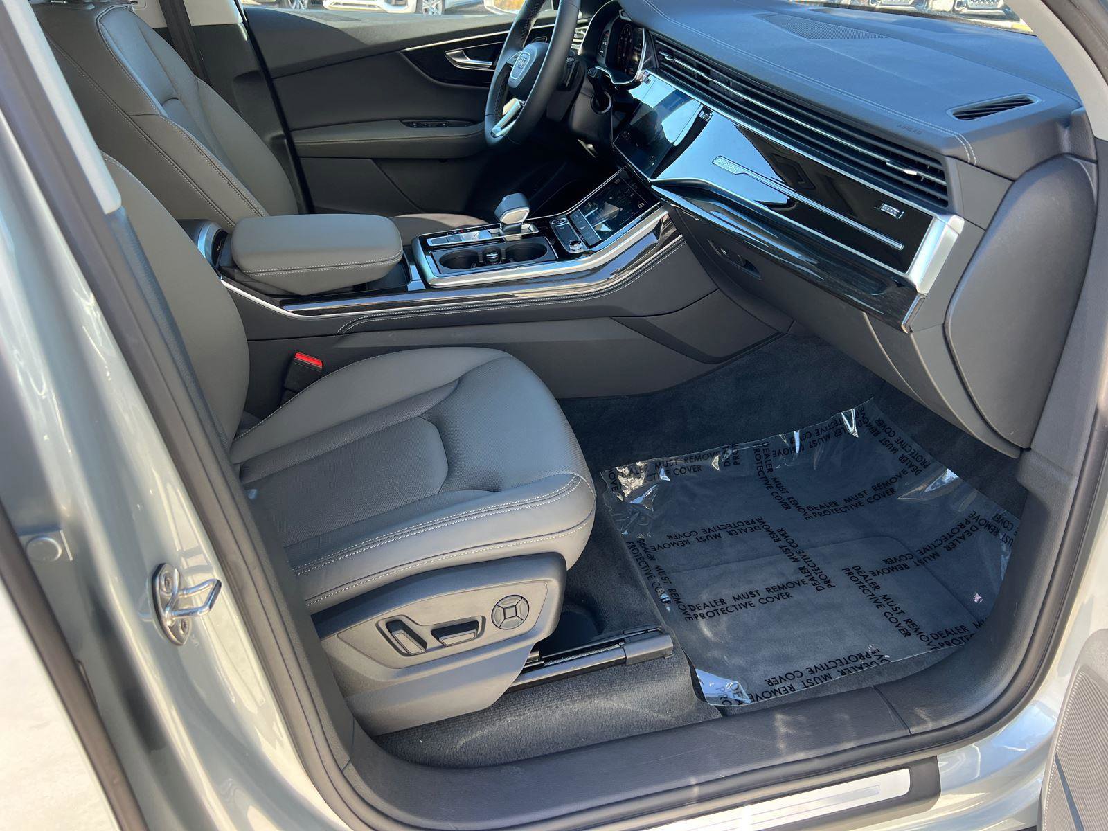 Certified 2025 Audi Q7 2.0T Premium Plus w/ Premium Plus Package image 13