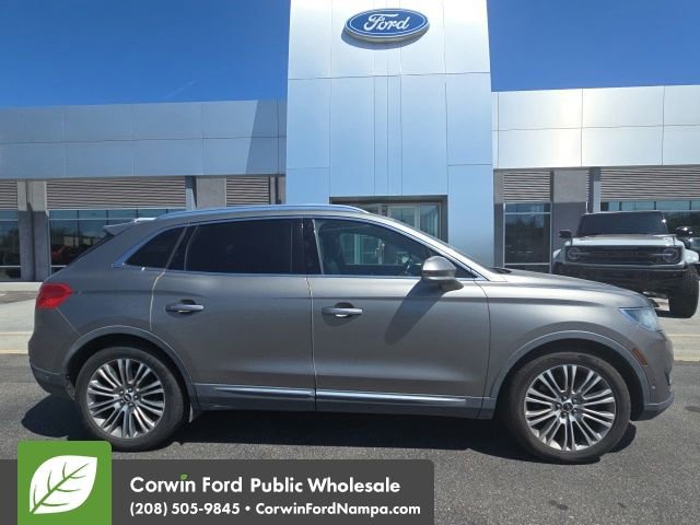 Used 2017 Lincoln MKX Reserve FWD image 2