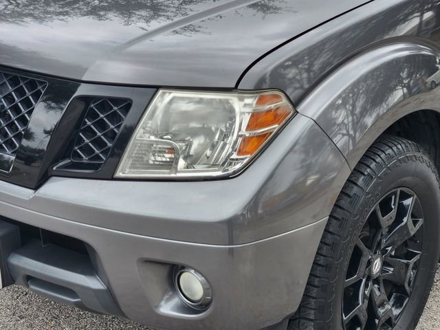 Used 2020 Nissan Frontier SV w/ Midnight Edition Floor Mats image 7