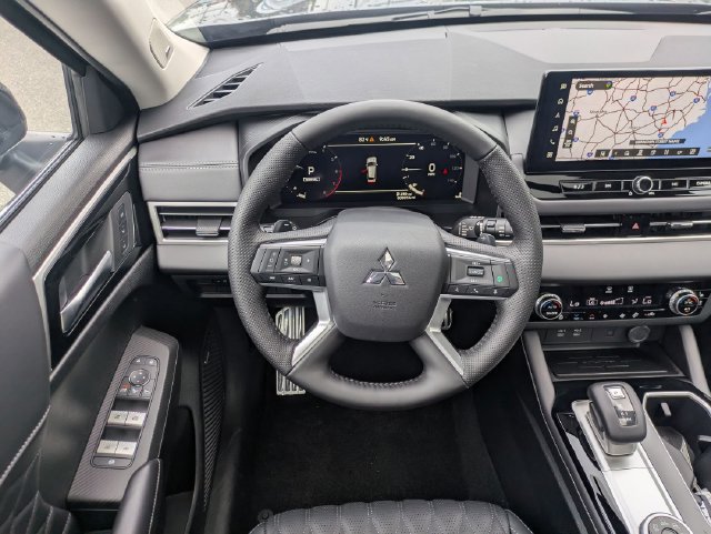 New 2025 Mitsubishi Outlander SEL FWD image 28