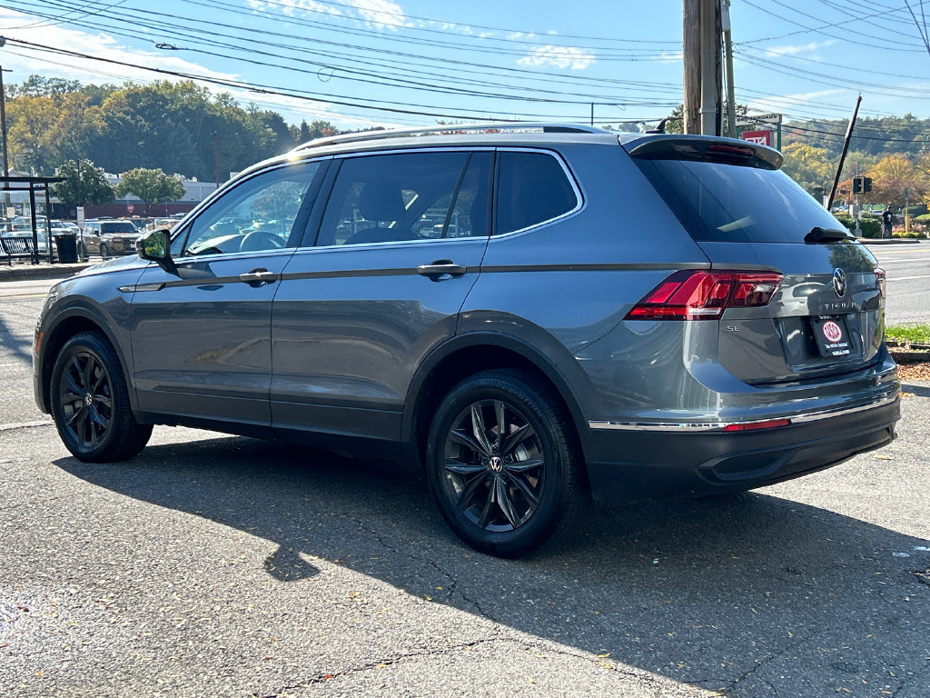Used 2024 Volkswagen Tiguan SE AWD/4WD image 4