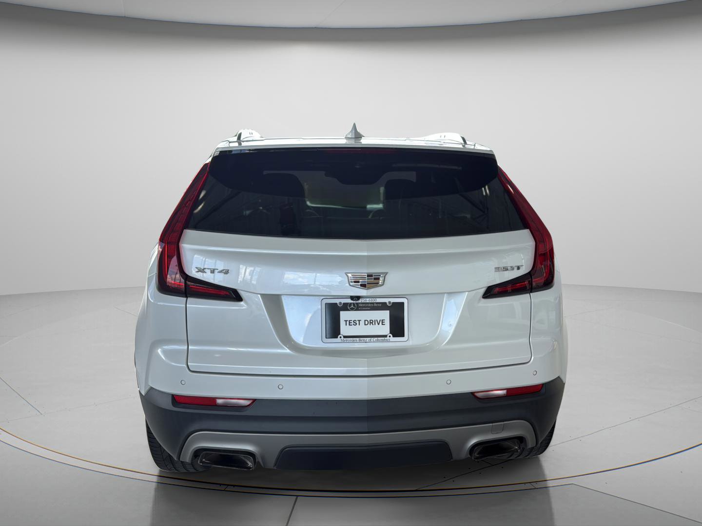 Used 2020 Cadillac XT4 Premium Luxury FWD image 16