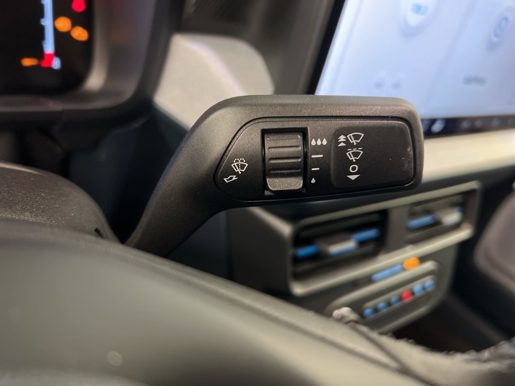 New 2025 Ford Maverick XLT w/ XLT Luxury Package image 19