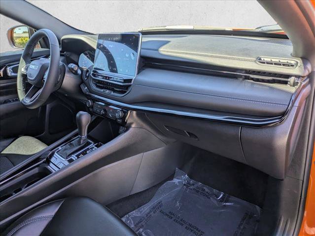 Used 2026 Jeep Compass Latitude AWD/4WD image 21