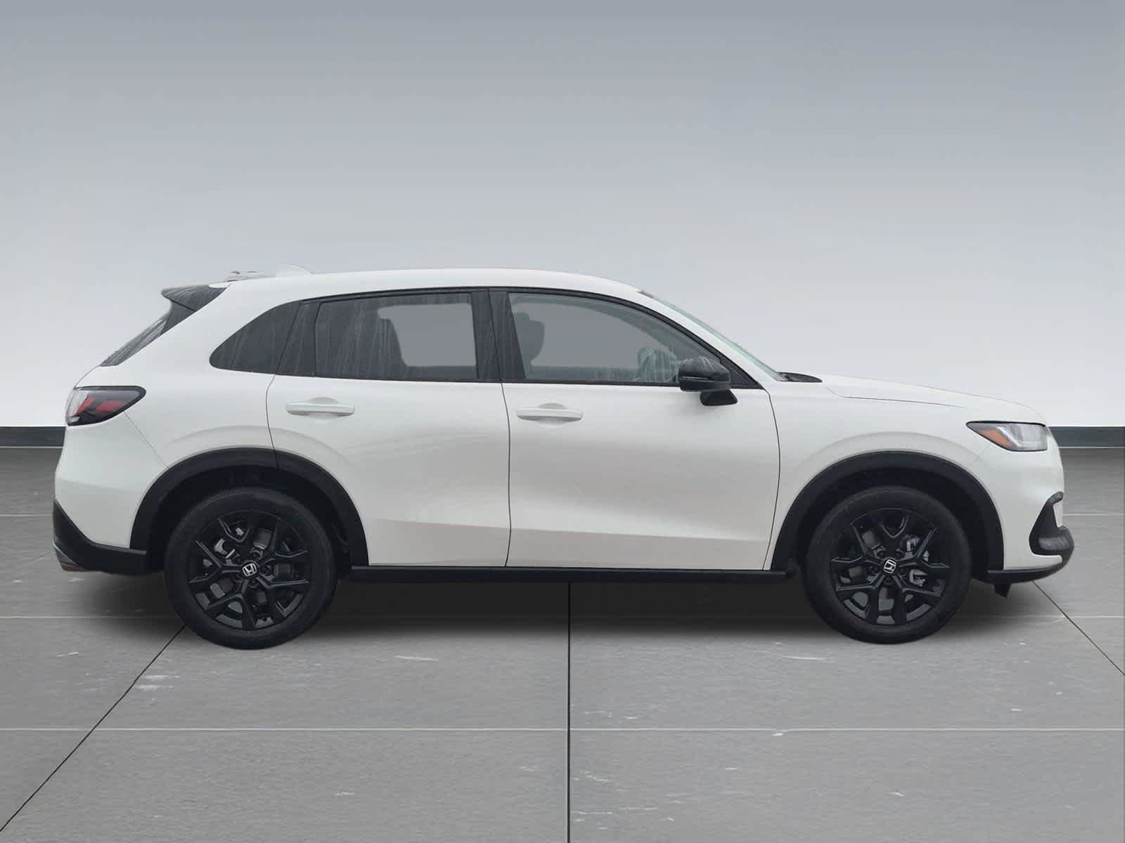 Certified 2025 Honda HR-V Sport image 7