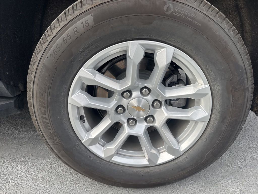 Used 2025 Chevrolet Tahoe LT image 7