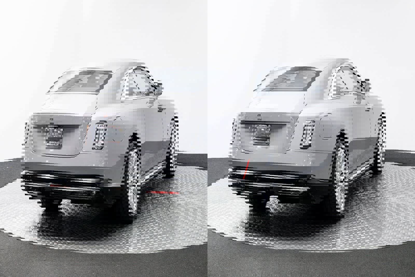 New 2025 Rolls-Royce Spectre image 4